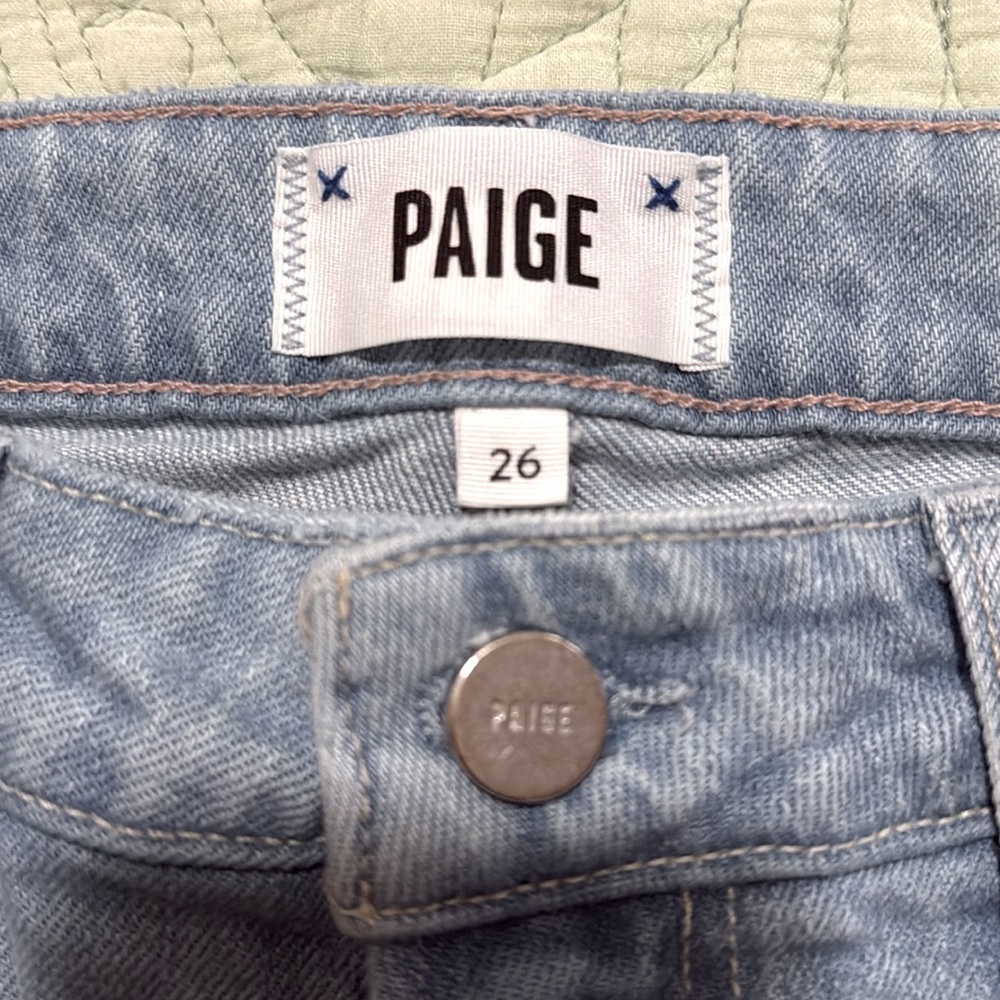 Paige size 26, crop length 25 inches